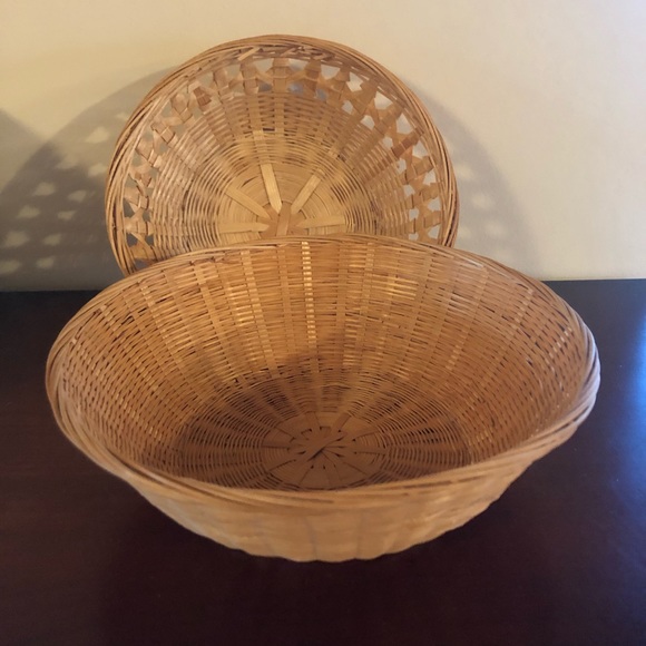 Two nesting baskets - Picture 3 of 9